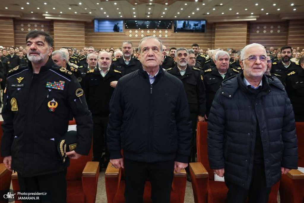 پزشکیان در در مراسم تجلیل از دست‌اندرکاران احداث شهرک مسکونی حضرت فاطمه زهرا (س) فراجا (4)