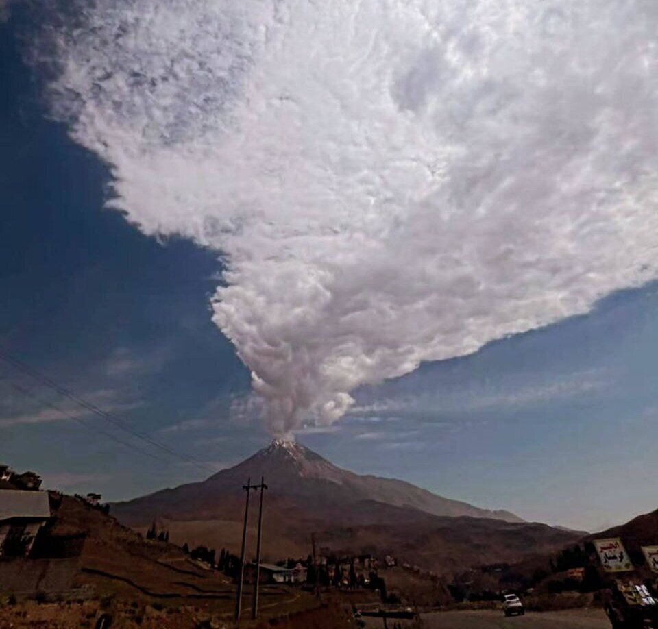 کوه دماوند فعال شد