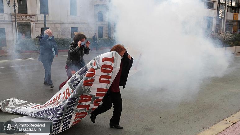 پلیس یونان در سالروز قیام خونین ۱۷ نوامبر