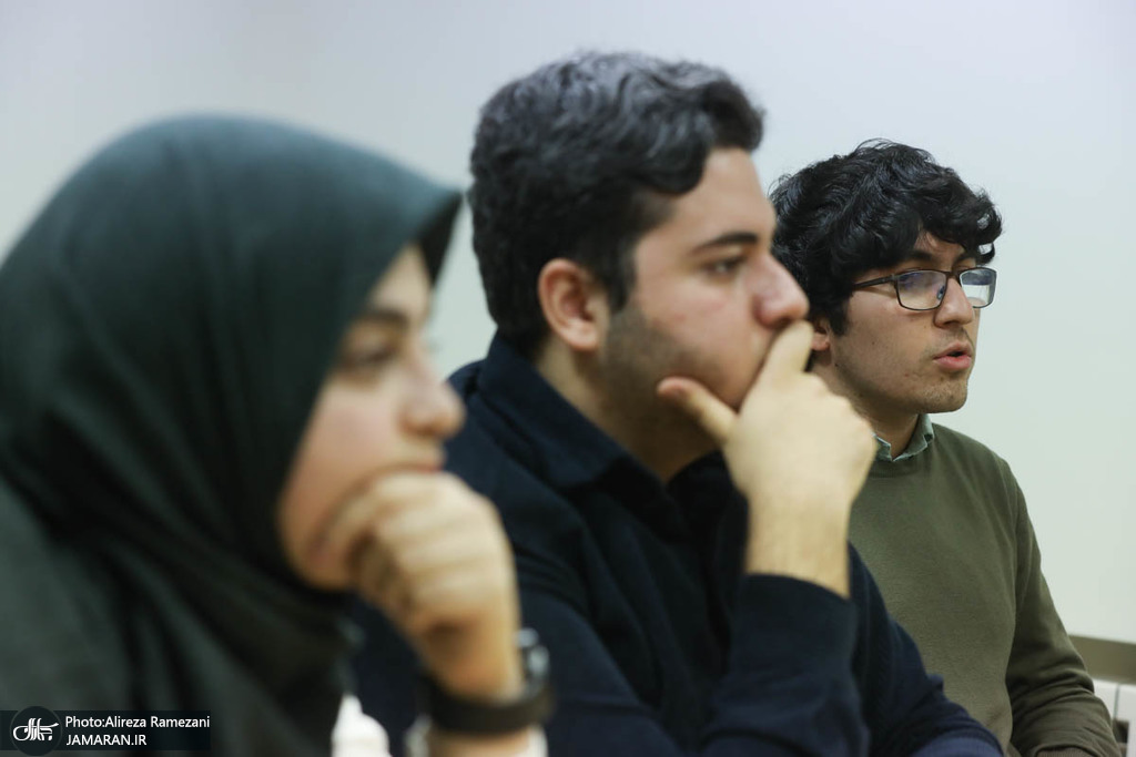 دانشجویان دانشگه تهران