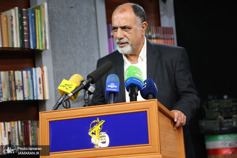 رونمایی از کتاب بیا تماشا کن