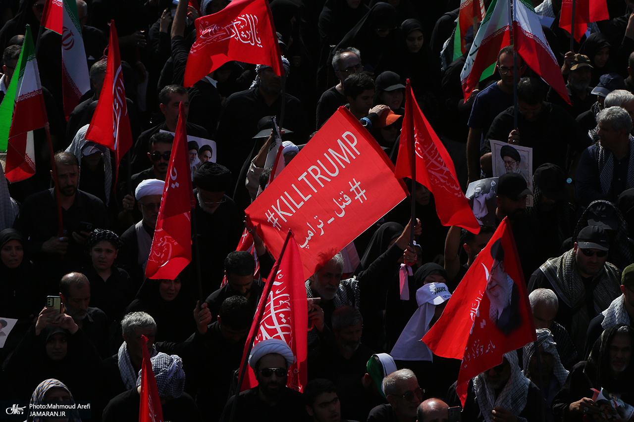 ترامپ را بکشید (2)