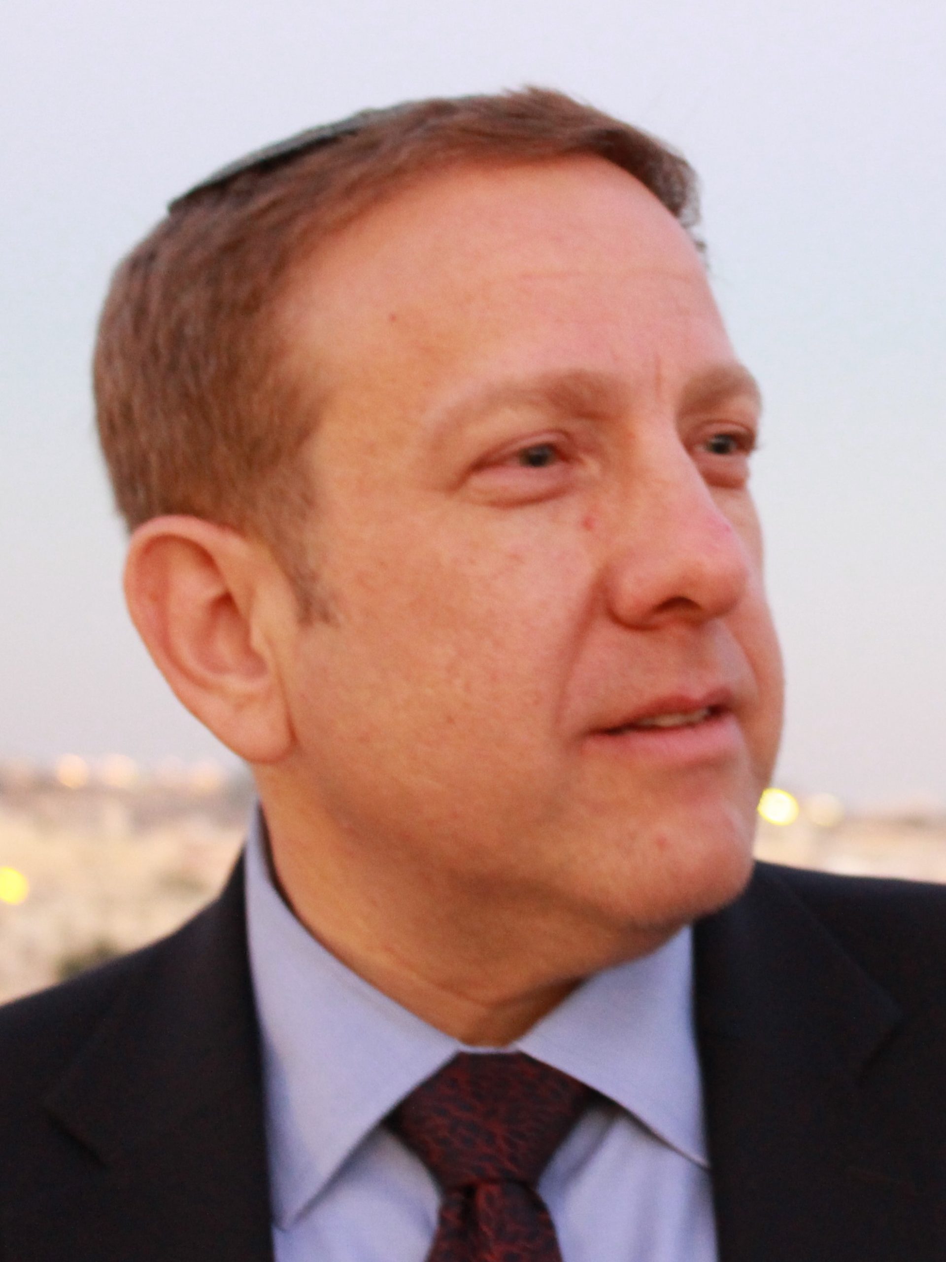 shalom_lipner4x3-scaled