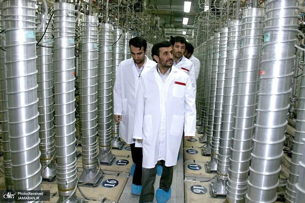 احمدی نژاد (2)