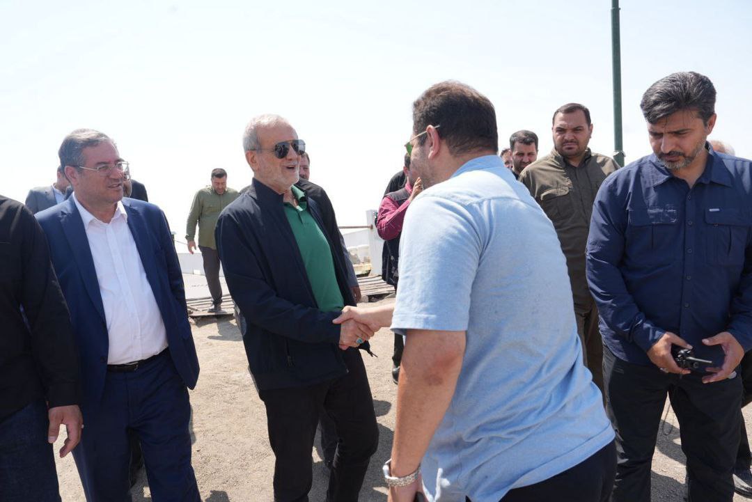 بازدید پزشکیان از دریاچه ارومیه (4)