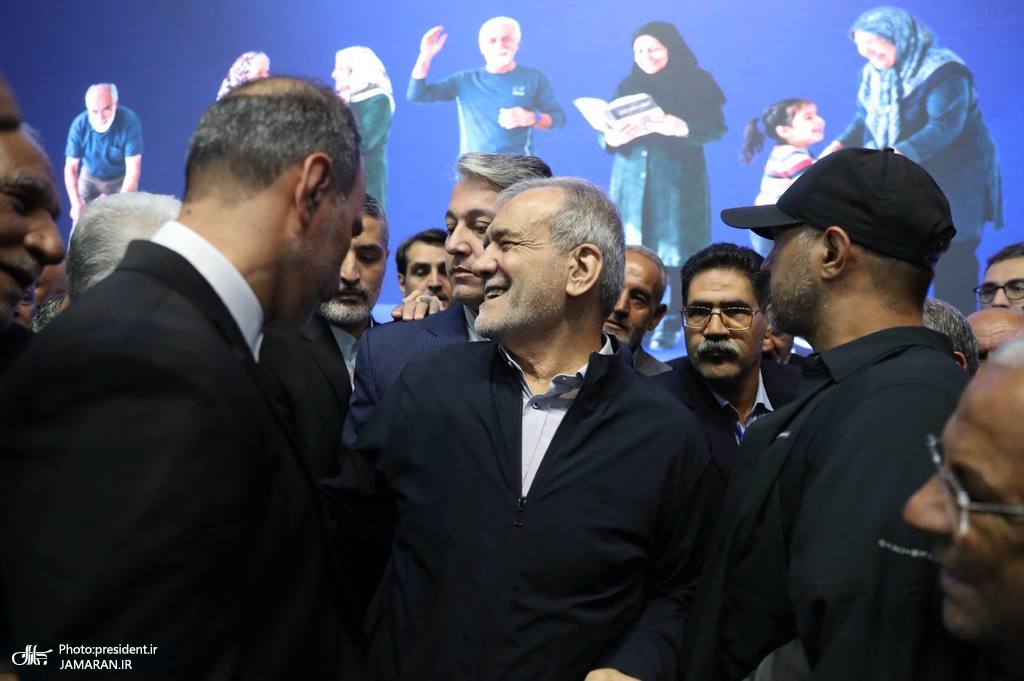 در نشست صمیمی با جمعی از بازنشستگان (3)