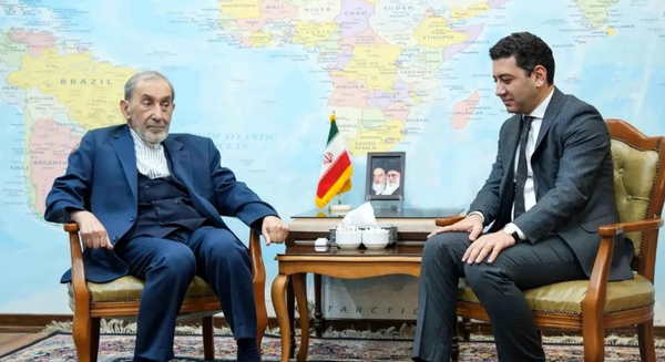 ولایتی و گریگور هاکوپیان