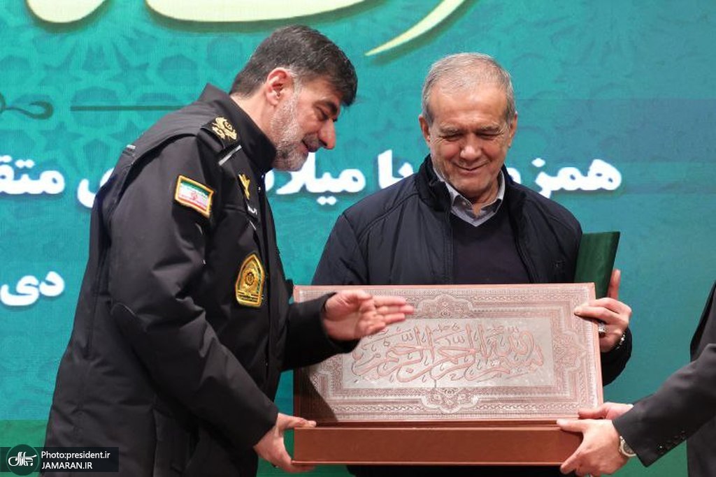 پزشکیان در در مراسم تجلیل از دست‌اندرکاران احداث شهرک مسکونی حضرت فاطمه زهرا (س) فراجا (3)