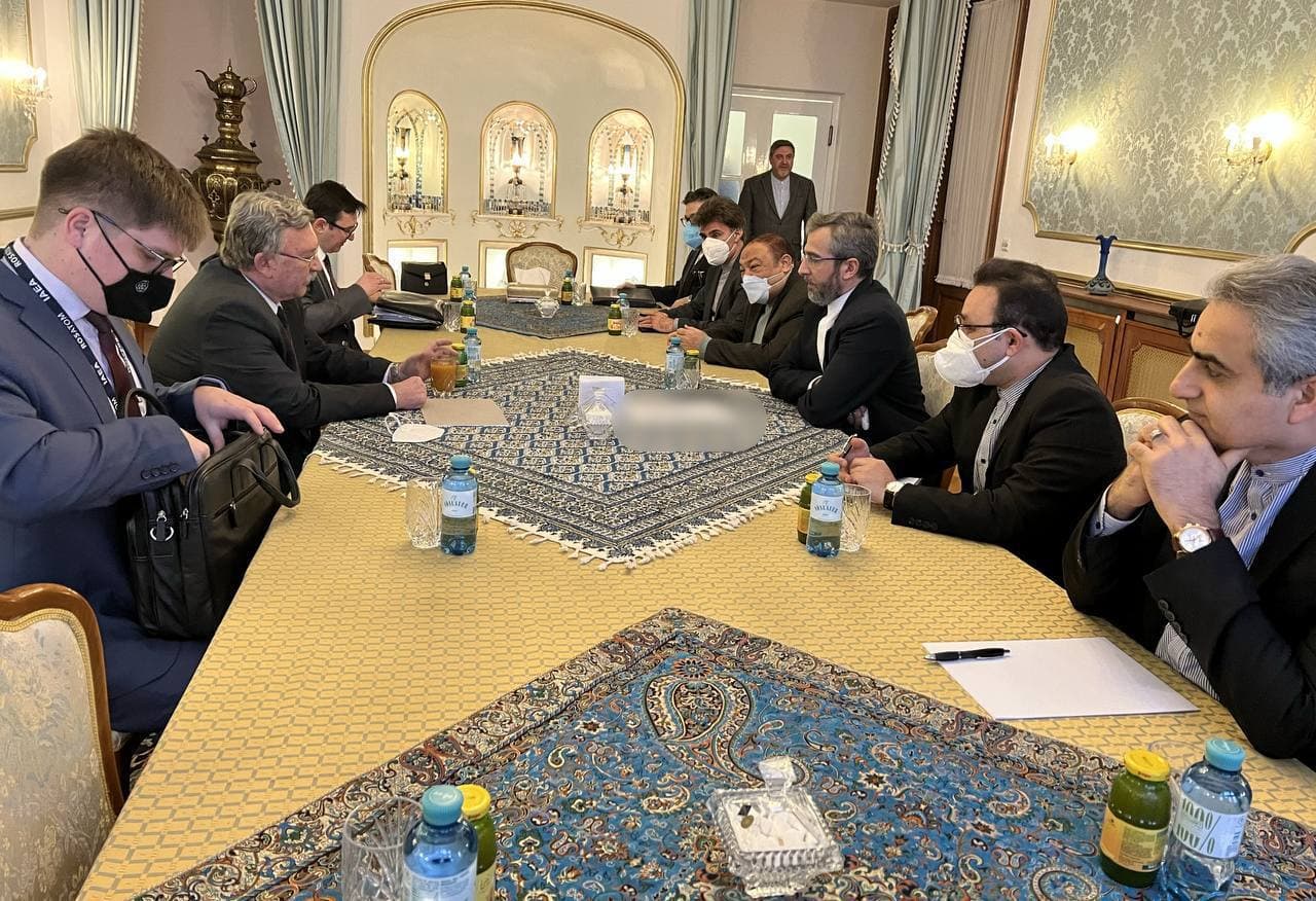 جلسه هیات‌ مذاکره کننده ایران با روس ها در وین