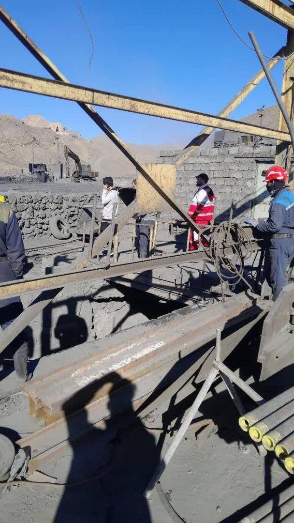 ریزش معدن سنگ‌آهن کوشک بافق (2)