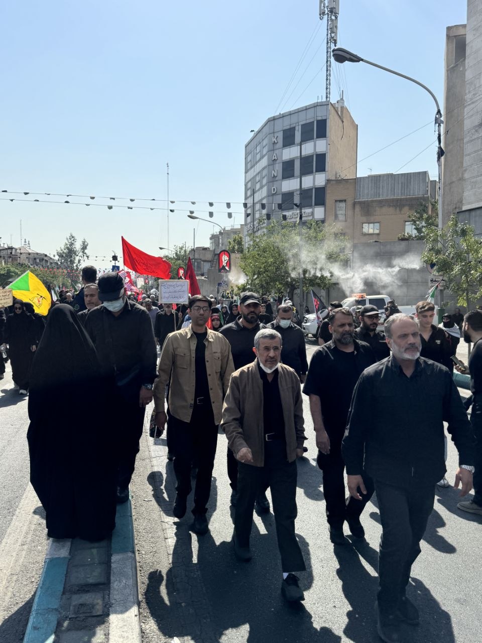 حضور محمود احمدی نژاد در مراسم تشییع رهبر شهید انقلاب (4)