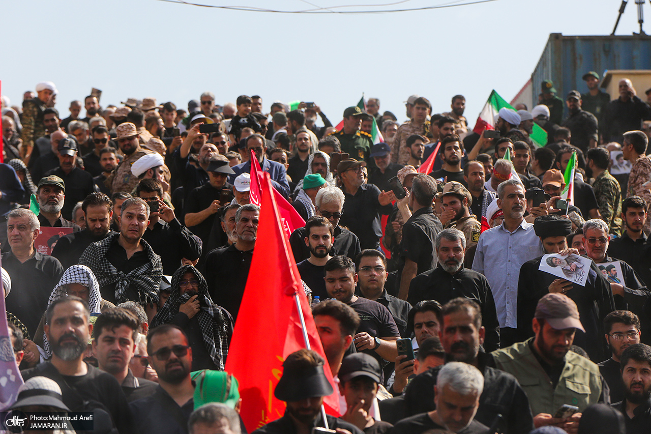 مراسم وداع با رهبر شهید انقلاب در مصلی تهران -3