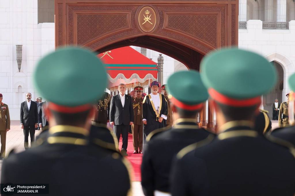 پزشکیان با سلطان عمان دیدار کرد (3)