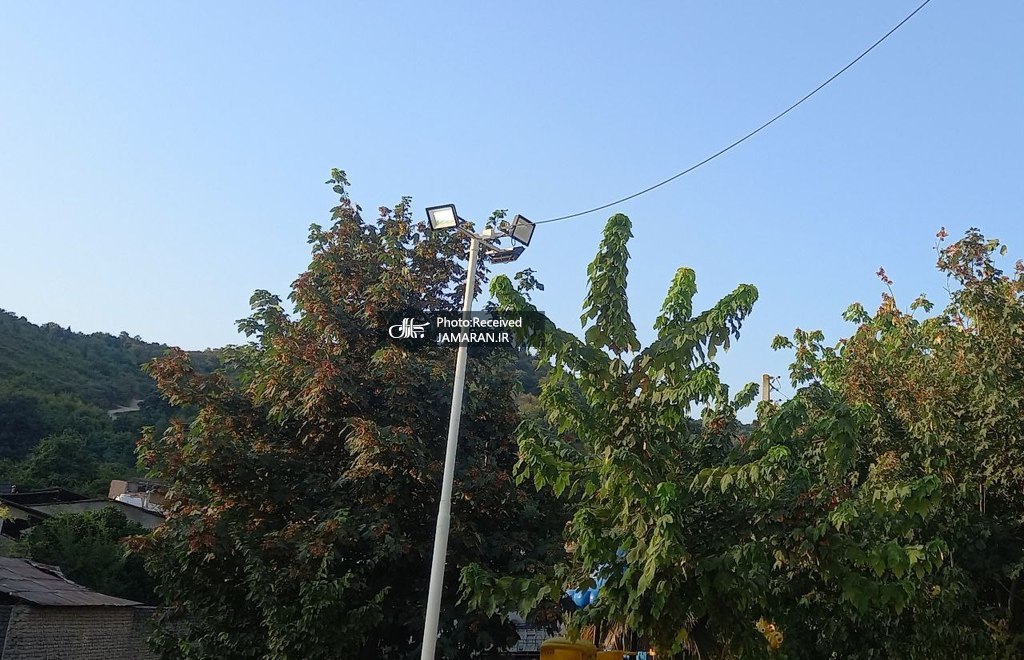 روشن بودن لامپ های خیابان (2)