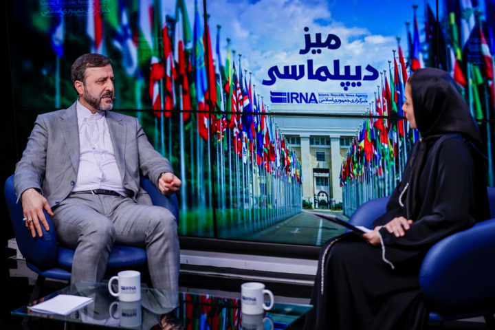 کاظم غریب آبادی و سارا معصومی