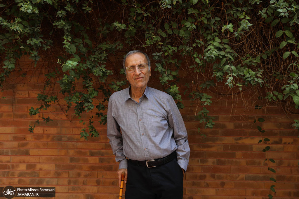 هادی خانیکی