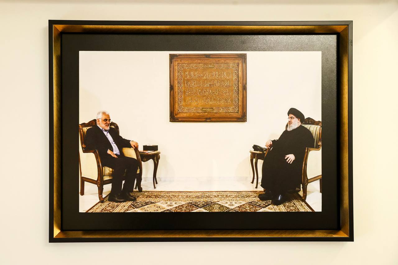 حضور قالیباف در منزل شهید طهرانچی (5)