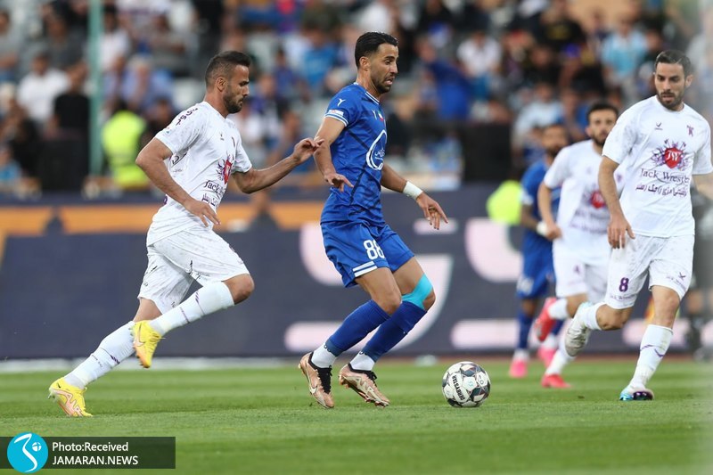 استقلال تهران هوادار استقلال تهران آرش رضاوند