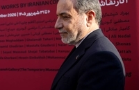 عراقچی به نمایشگاه نقاشی «مدرسه میناب» رفت  (1)