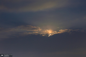 پدیده نادر «ابر ماه خاویاری»