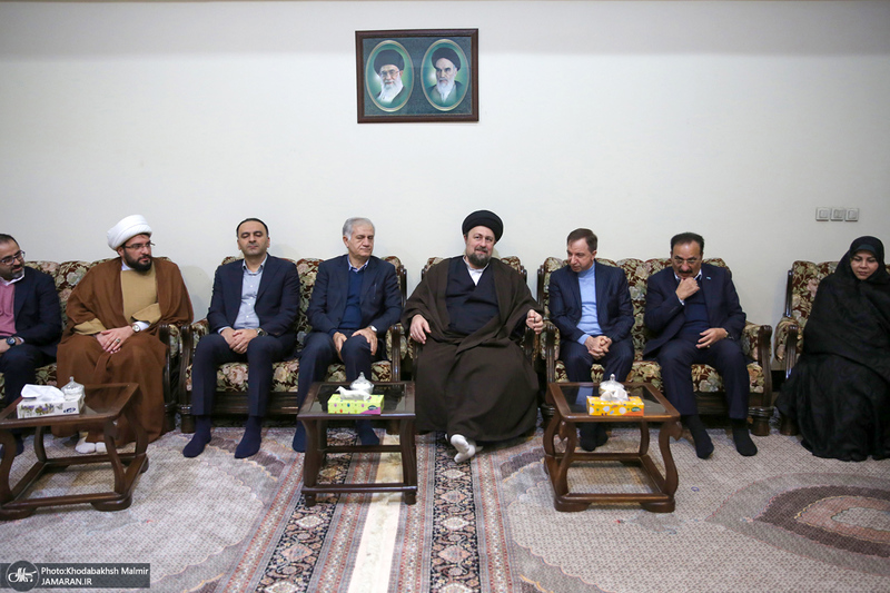 دیدار مدیرعامل و مدیران بانک دی با سید حسن خمینی