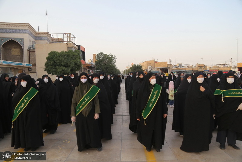 پیاده روی خادمان حرم کریمه اهل بیت(ع) در شب ولادت امام رضا(ع)