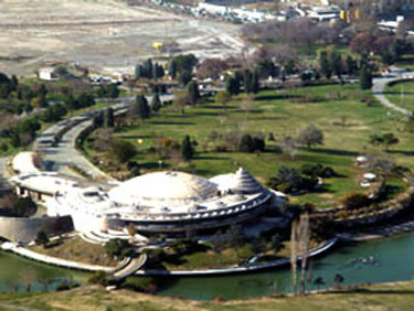 بازدید معاون استاندار البرز از نوروزگاه کاخ مرارید کرج