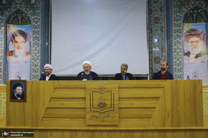 اهدا آثار برتر خوشنویسان به موسسه تنظیم و نشر آثار امام خمینی (س) نمایندگی قم