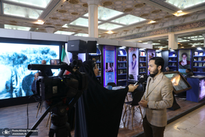 غرفه موسسه تنظیم و نشر آثار امام خمینی (س) در سی و دومین نمایشگاه بین المللی قرآن کریم-2