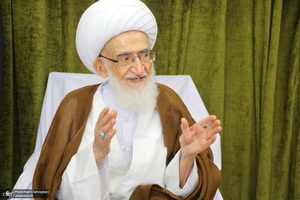 مراسم جشن عید غدیر و عمامه‌گذاری طلاب در بیت مراجع  تقلید و علما