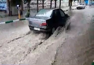 خسارت 150 میلیارد ریالی بر اثر بارش شدید باران و سیلاب در صومعه سرا