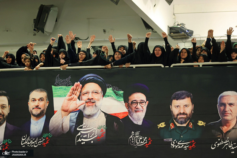 مراسم بزرگداشت رئیس‌جمهور شهید و همراهان گرامی ایشان با حضور رهبر انقلاب