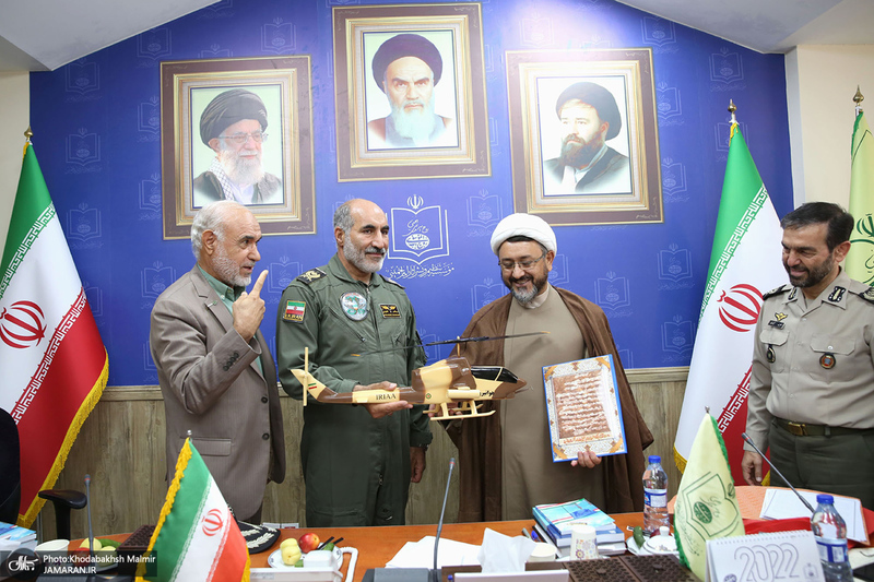 دیدار پیشکسوتان رژه 19 تیر 1358 با رییس موسسه تنظیم و نشر آثار امام خمینی (س)