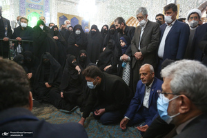 مراسم تشییع و خاکسپاری پیکر آیت الله ری شهری (ره) در حرم حضرت عبدالعظیم حسنی (ع)