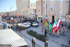 مراسم بزرگداشت 12 بهمن و گلباران بیت امام خمینی(س) در قم