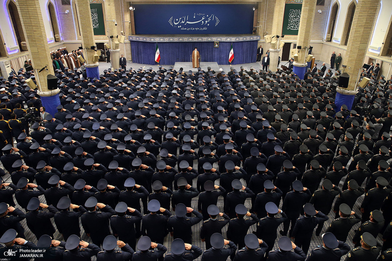 دیدار جمعی از فرماندهان نیروی هوایی و پدافند هوایی ارتش با رهبر انقلاب اسلامی