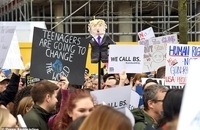 راهپیمایی جهانی علیه قوانین سلاح در آمریکا