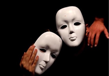یکسال تئاتر فارس، کم رونقی و امید