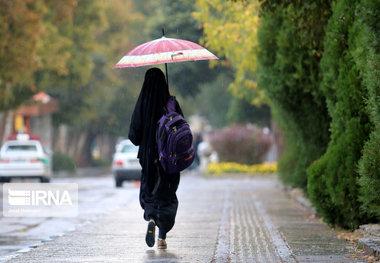 بارش باران همدان را فرا می‌گیرد