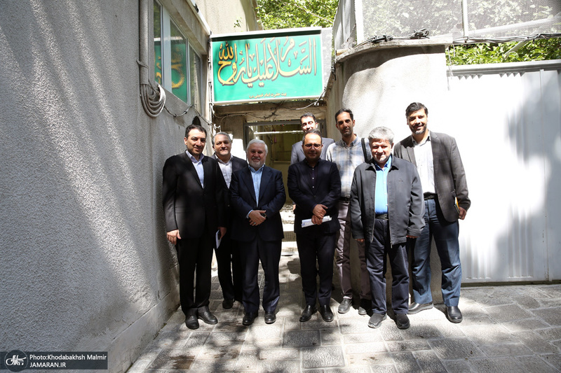 بازدید علی دارابی، معاون میراث فرهنگی از بیت امام خمینی (س) از جماران