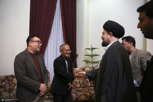 دیدار جمعی از اساتید ودانشجویان کشور تایلند با سید حسن خمینی