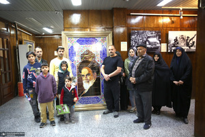 بازدید کردشگران نوروزی از بیت امام خمینی (س) در جماران