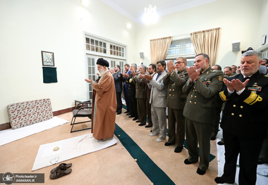 دیدار فرماندهان ارشد ارتش و جمعی از فرماندهان و کارکنان نیروی زمینی با فرمانده معظم کل قوا