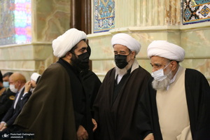 حضور مراجع و علما در مسجد امام حسن عسکری(ع) در پی ارتحال آیت الله العظمی صافی(ره)