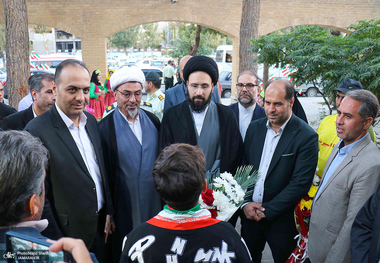 آیین افتتاحیه سومین دوره المپیاد ورزشی جام پرچم در خمین 