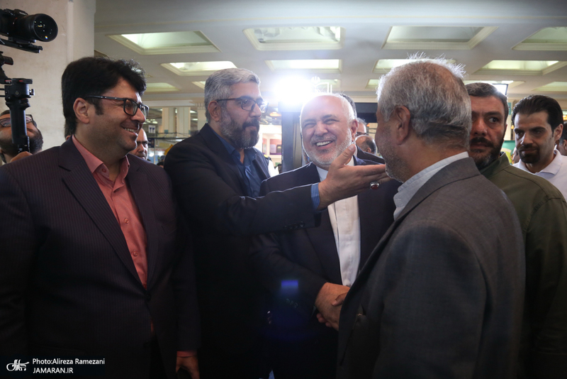 غرفه موسسه تنظیم و نشر آثار امام خمینی (ره) در سی و ششمین نمایشگاه کتاب تهران-3