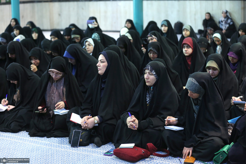 اردوی بانوان فعال فرهنگی استان زنجان (مکتب امام ) در حسینیه جماران