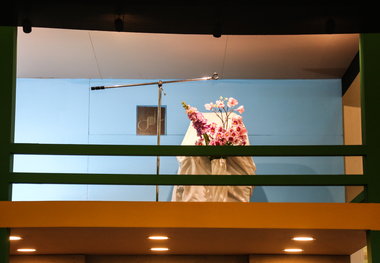 نعل وارونه؛ نظری به نقد جوهری