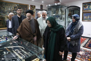 بازدید سید محمد خاتمی از موزه دکتر حسن حبیبی