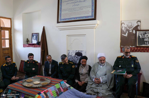 حضور جانشین فرمانده کل انتظامی کشور در  بیت و زادگاه امام خمینی
